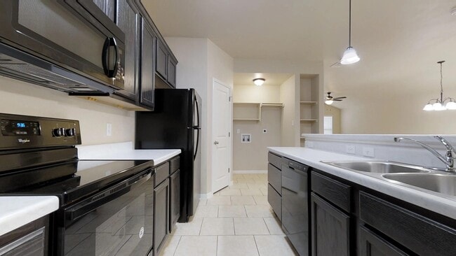 Building Photo - ALL TILE LUXURY DUPLEX IN KILLEEN CLOSE TO FORT HOOD ONLY $1395!!!!