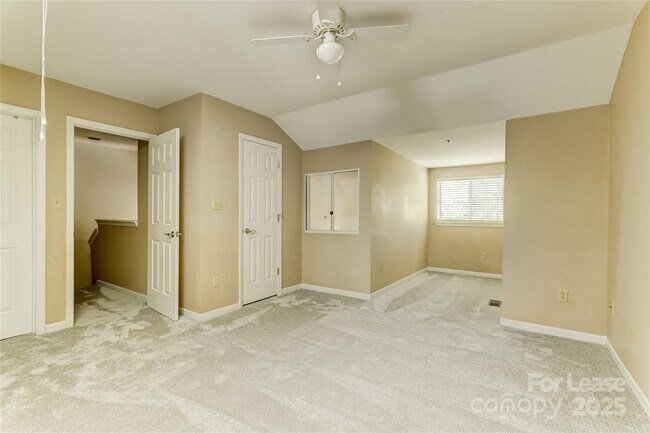 Building Photo - 501 Olmsted Park Pl