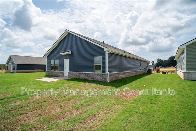 Building Photo - 22845 Dashwood Ln