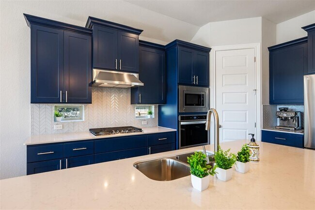 Building Photo - 686 Treadwell Ln