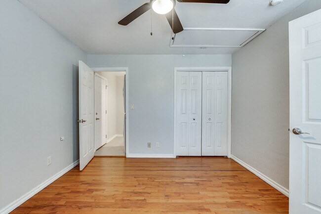 Building Photo - Charming 4-Bedroom Home in The Village – U...