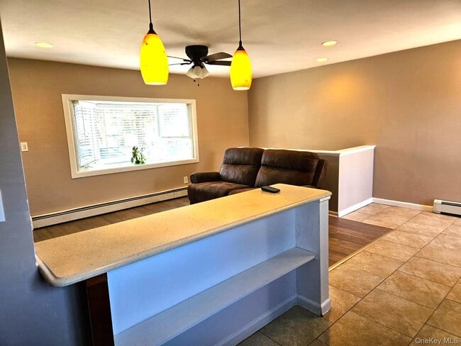 Building Photo - 56 Applegate Dr