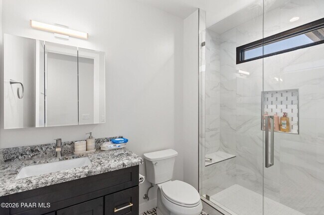 Building Photo - 1020 Sunrise Blvd