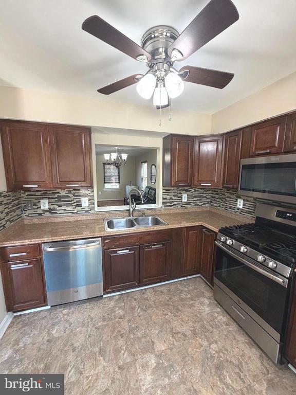 Building Photo - 7212 Tamo Ct