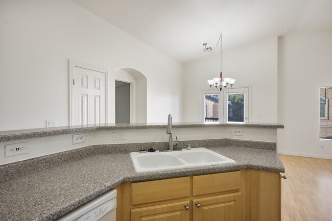 Building Photo - 3312 Speckle Summer Pl
