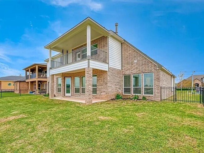 Building Photo - 216 Waterstone Dr