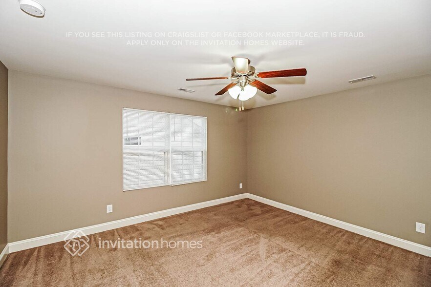 Building Photo - 143 Farmers Folly Dr