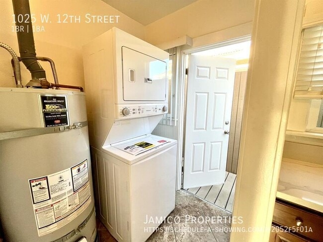 Building Photo - 1025 W 12th St