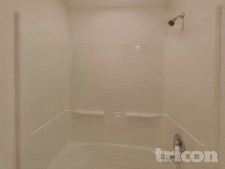 Building Photo - 17527 Grand Fir Ln