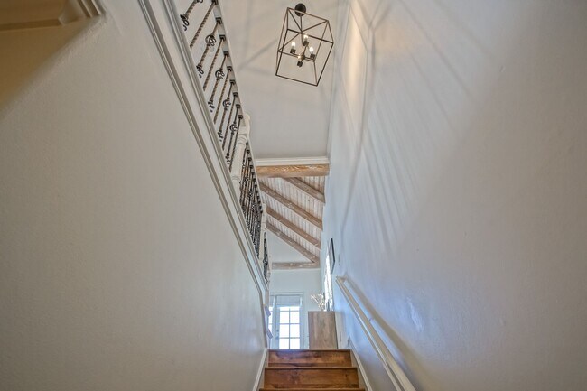 Building Photo - BEAUTIFULLY REMODELED, HIGH-END REDONDO HILLS HOME W/ AMAZING GREAT ROOM LIVING SPACE, 2 BALCONIE...