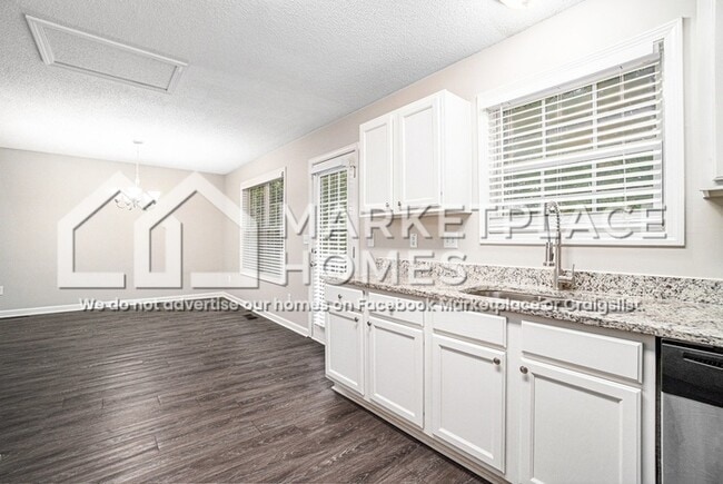 Building Photo - 141 Stable Ln