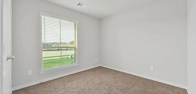 Building Photo - 4 Bedroom, 3 Bath and a Study Bryan in Pla...