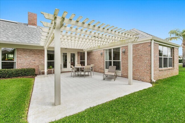 Building Photo - 16 Lavista Dr