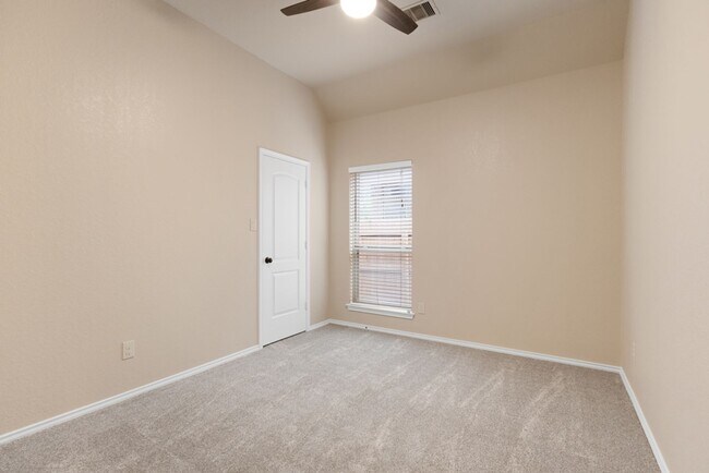 Building Photo - 8710 White Crown