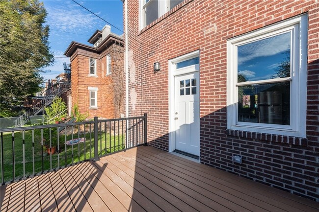 Building Photo - 533 N Euclid Ave