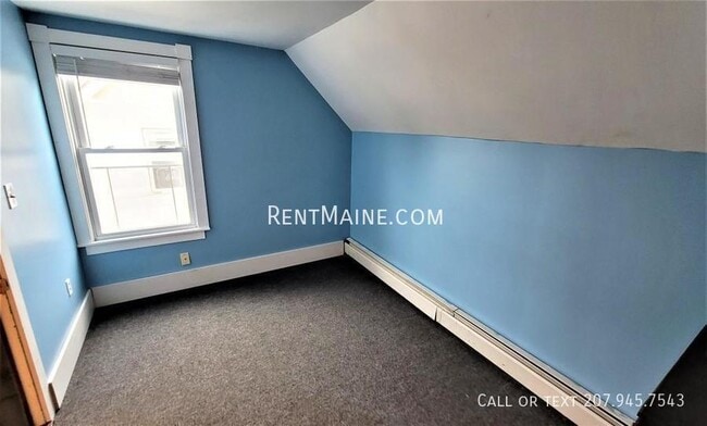 Building Photo - 180 Fourth St.