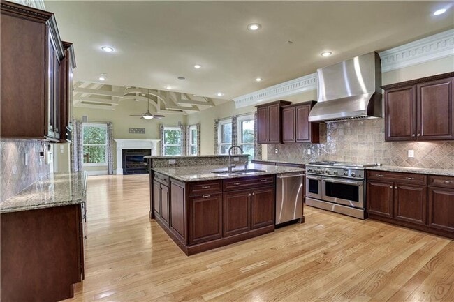 Building Photo - 6295 Windward Pkwy