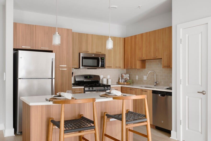 Primary Photo - The Mave