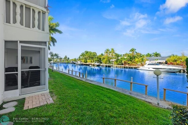 Building Photo - 460 Paradise Isle Blvd