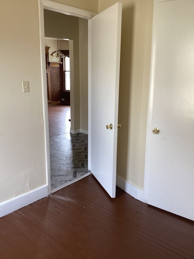 Building Photo - 2903-05 N 17th St