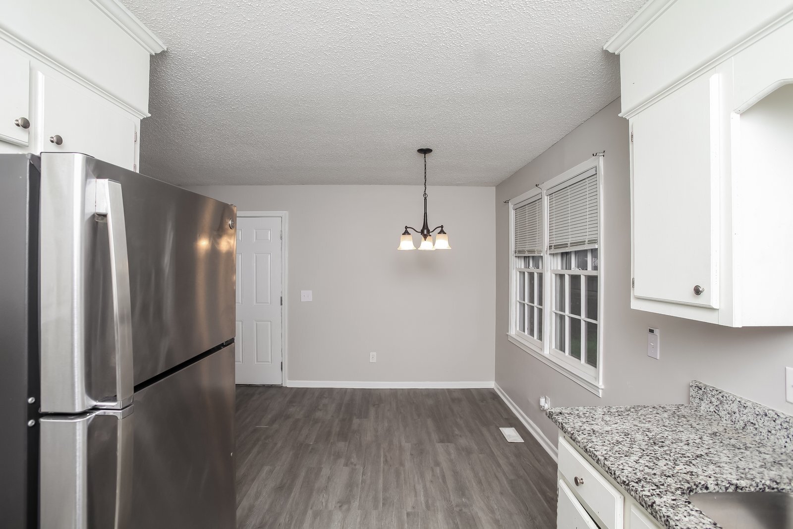 Building Photo - 100 Black Oak Rd
