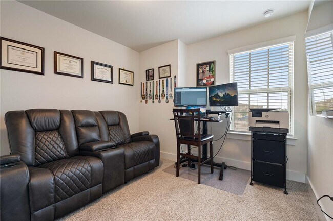 Building Photo - 603 White Steppe Way