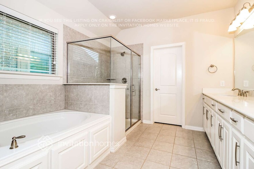 Building Photo - 4417 Blackjack Oak Dr