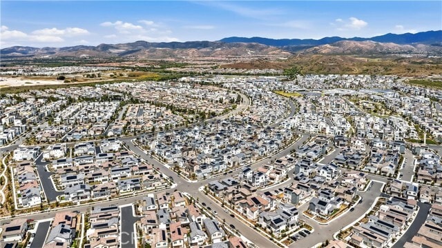 Building Photo - 208 Yerba