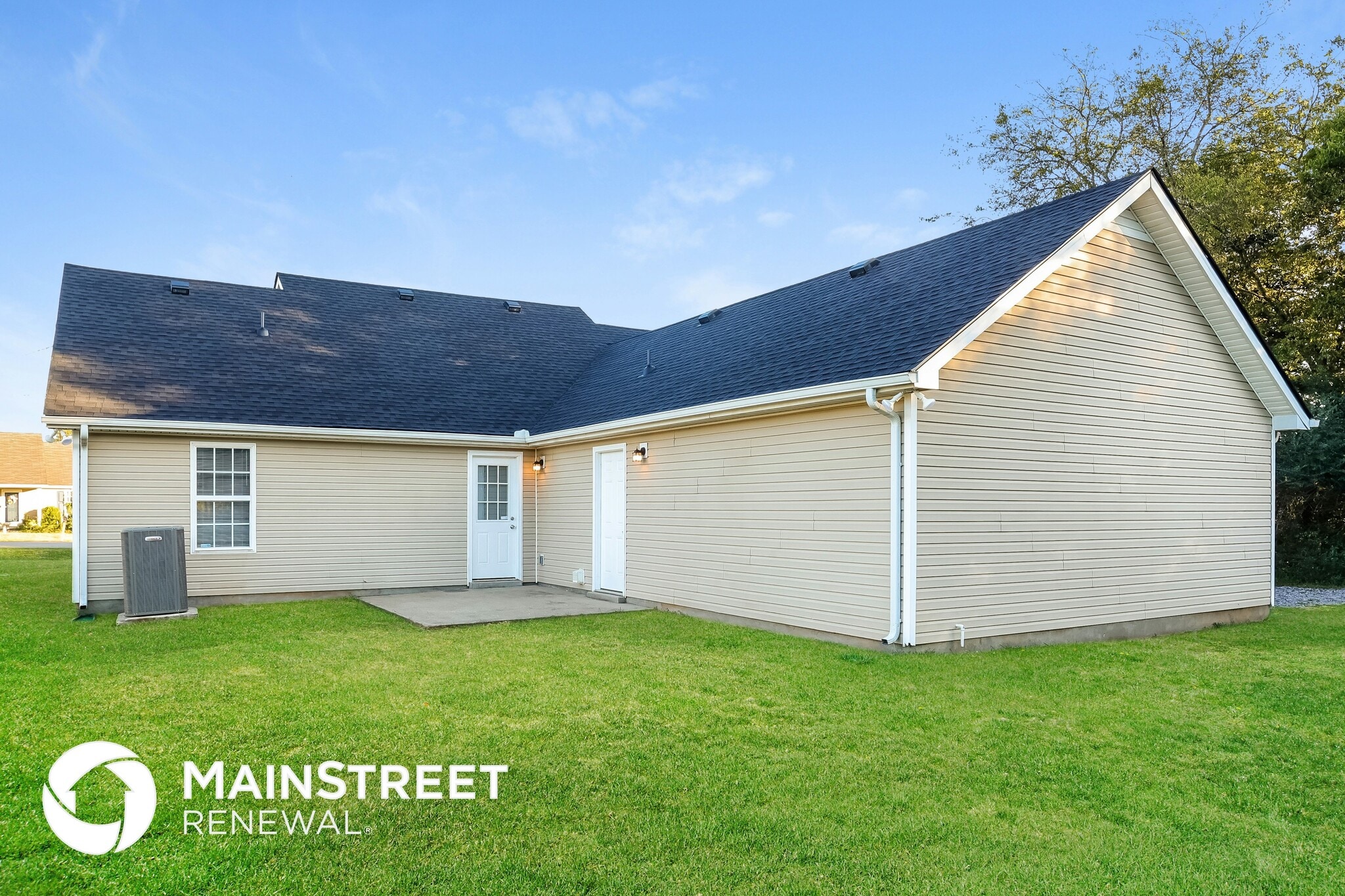 Building Photo - 1609 Tellico Ave