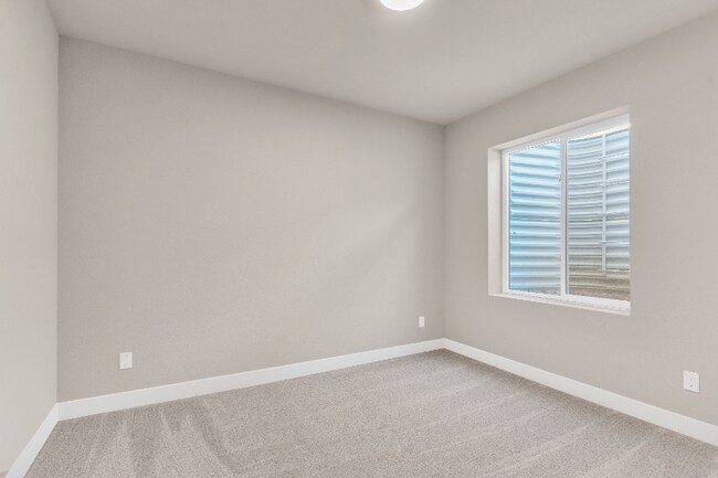 Building Photo - 1913 Conejos Pl