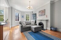 Building Photo - "Charming 2-Bed Oasis in the Heart of Boston's South End – Spacious 765 Sq Ft!"