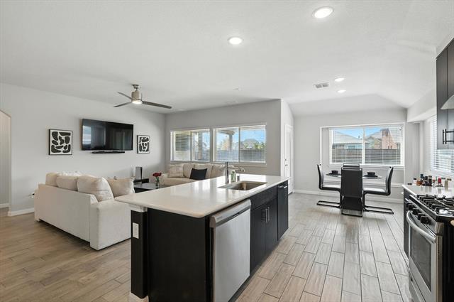 Building Photo - 1316 Coyote Ridge