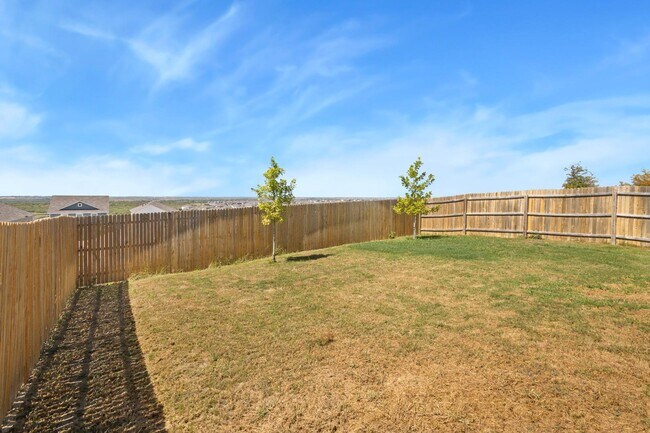 Building Photo - 5340 Cloves Cv