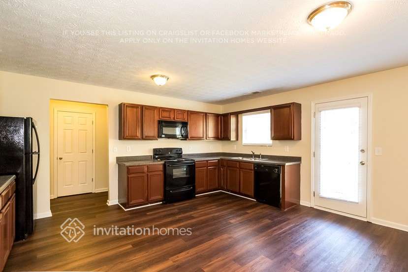Building Photo - 1245 Mills Cove Dr