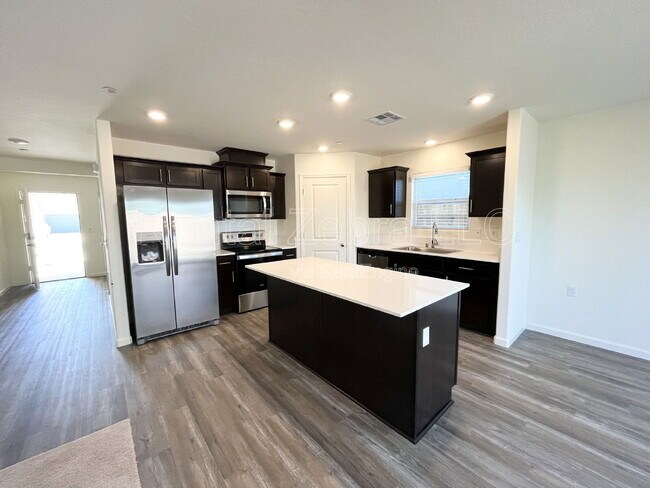 Building Photo - 4063 Cinnabar Ct