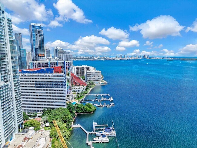 Building Photo - 1627 Brickell Ave