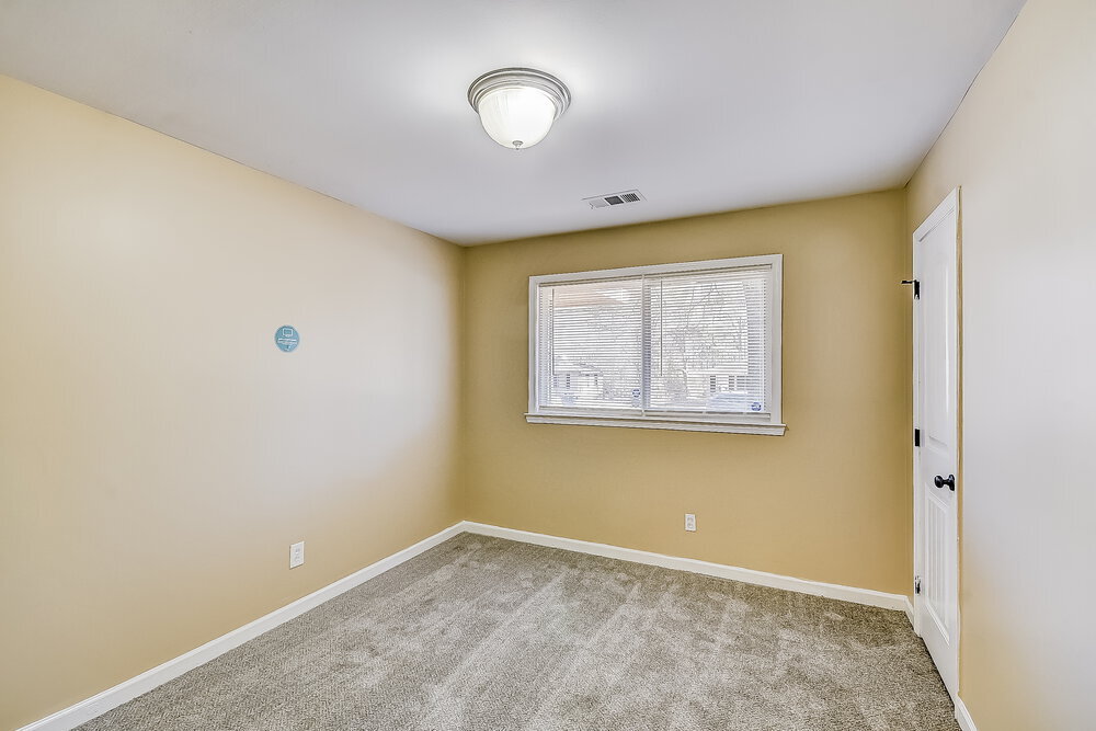 Building Photo - 1628 1st St NE