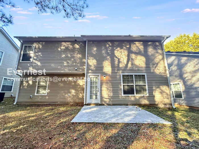 Building Photo - 6826 Derby Ave