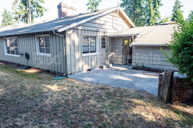 Building Photo - 815 Maywood Ln