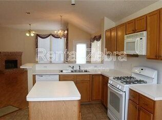 Building Photo - 830 Orian Dr