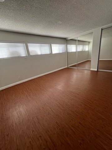 Building Photo - 17440 Burbank Blvd