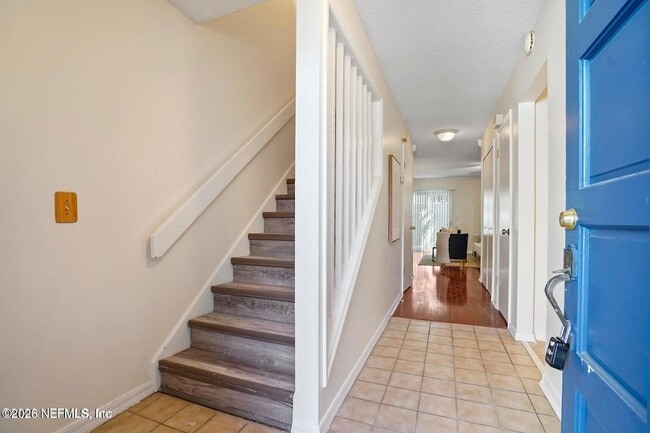 Building Photo - 12054 Cobblewood Ln N