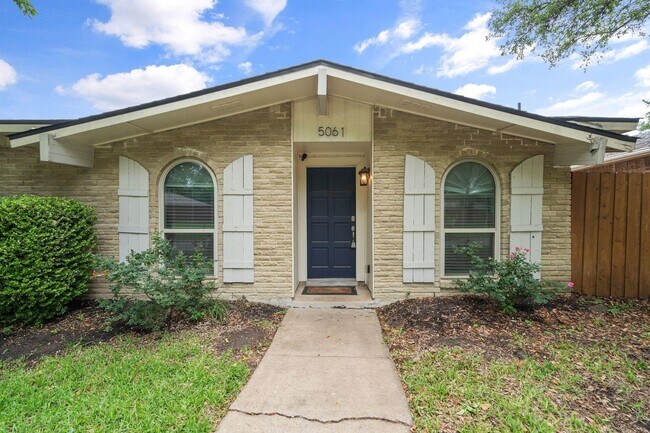 Primary Photo - 5061 Amhurst Ln