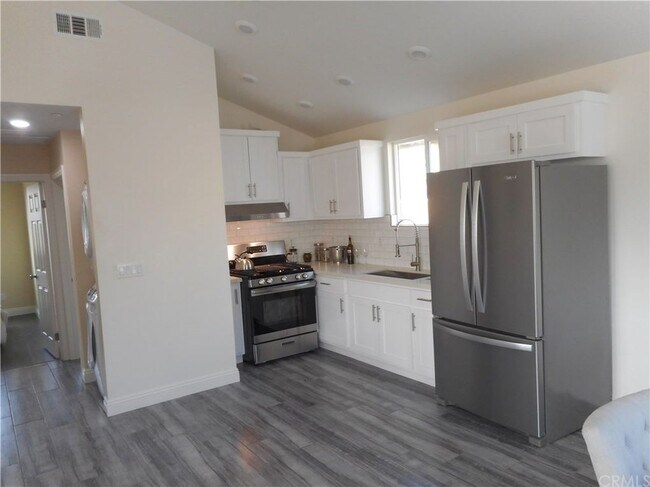 Building Photo - 3521 Percy St