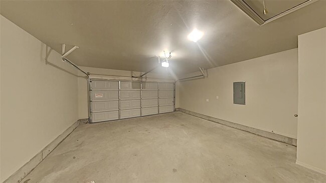 Building Photo - 4601 Oasis Ln