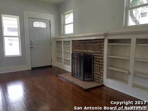 Building Photo - 826 Erie Ave