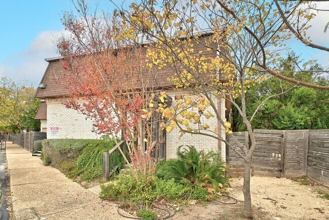 Building Photo - 7801 Shoal Creek Blvd