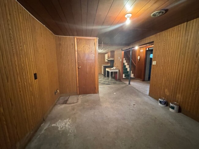 Building Photo - 3 Bedroom 1.5 Bath Rental Rome NY