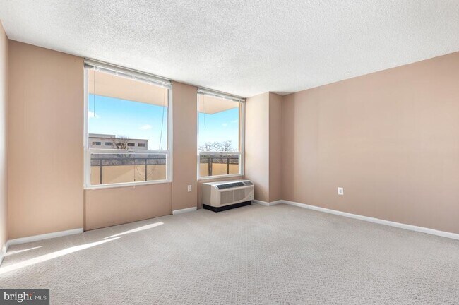 Building Photo - 205 E Joppa Rd