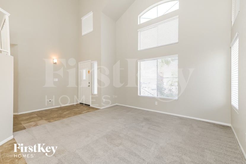 Building Photo - 1711 Toltec Cir